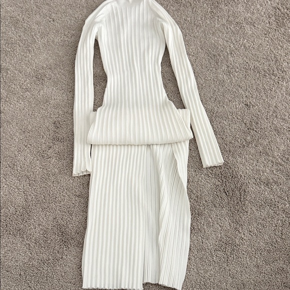 Wilfred Dresses & Skirts - Wilfred Ivory Ribbed Knit Dress